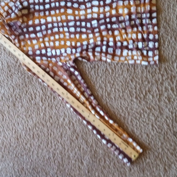 St. John Saint John Sport by Marie Gray animal print stretchy blouse top EUC - Picture 7 of 11